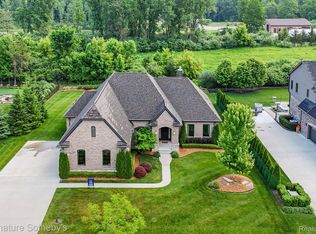 1641 Traceky, Rochester Hills, MI 48306