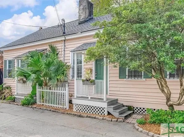305-307 W Waldburg Lane, Savannah, GA 31401