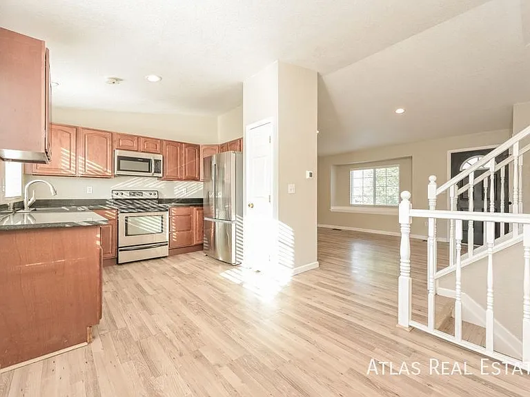 1484 S Cathay Way — Photo 5