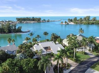 611 Four Bays Dr, Nokomis, FL 34275