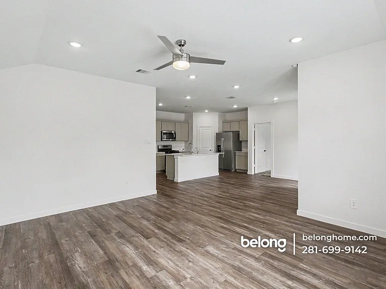 4222 Multnomah Falls Dr — Photo 3