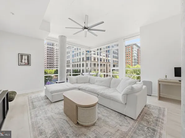 12025 New Dominion Pkwy APT 313, Reston, VA 20190