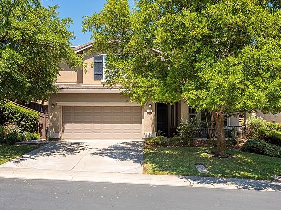 2nd image of 2251 Muratura Way