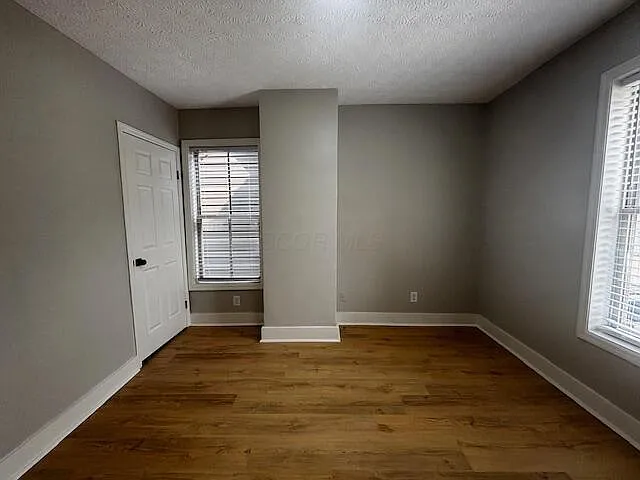 33 S Cypress Ave — Photo 10