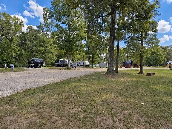 3rd image of 11350 Hillcrest Dr