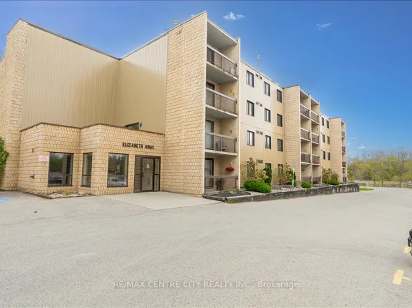31 Victoria St S #102, Strathroy Caradoc, ON N7G 3Y4