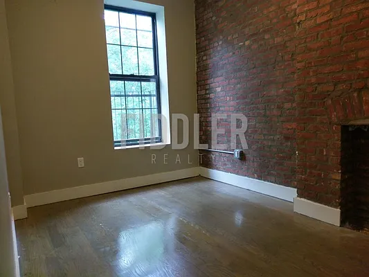 Rented by Fiddler Realty | media 34
