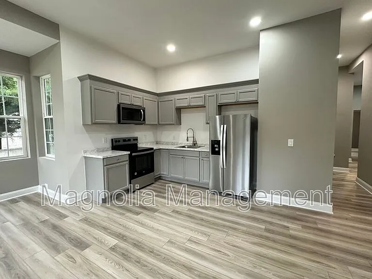 252 Gholson Ave #A — Photo 8