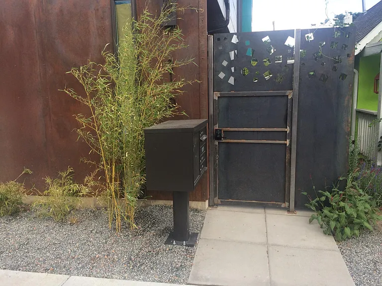 3130 N Downing St #100 — Photo 14