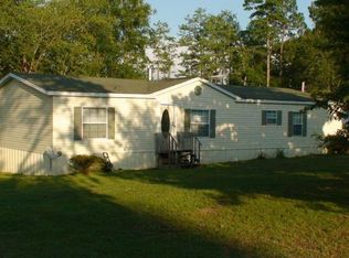 207 Lakeside Dr, Twin City, GA 30471