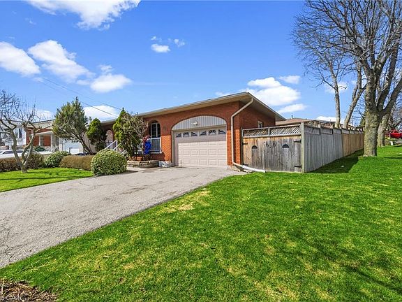 2nd image of 122 Greencedar Dr