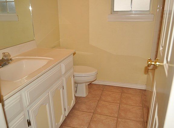 5th image of 7409 N 31st St