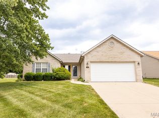 322 Limerick Ln, Belleville, IL 62221