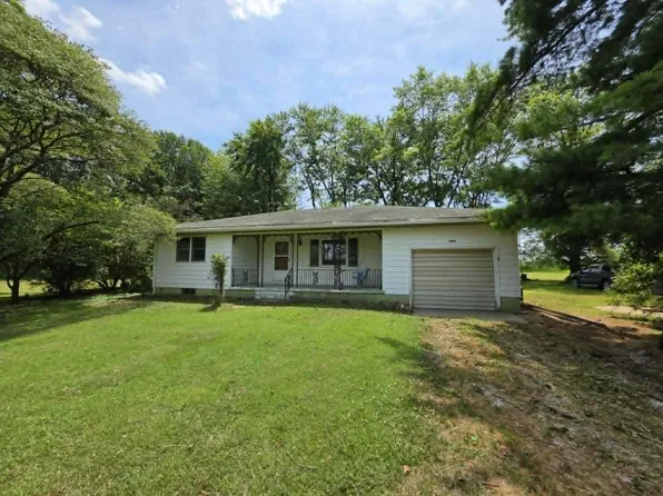 11164 State Route 14, Mc Leansboro, IL 62859
