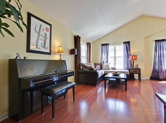 2nd image of 459 Pine Lake Cir