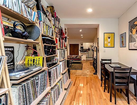 4th image of 55 W 89th St