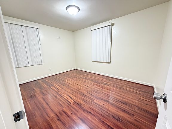 3rd image of 4437 La Presa Ave #1