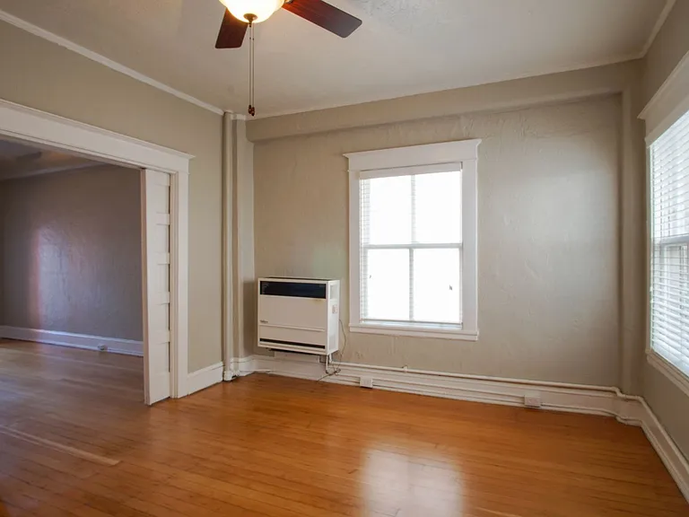 715 SW King Ave #44 — Photo 3