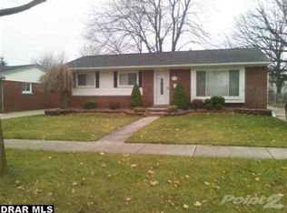 3222 Grange Rd, Trenton, MI 48183