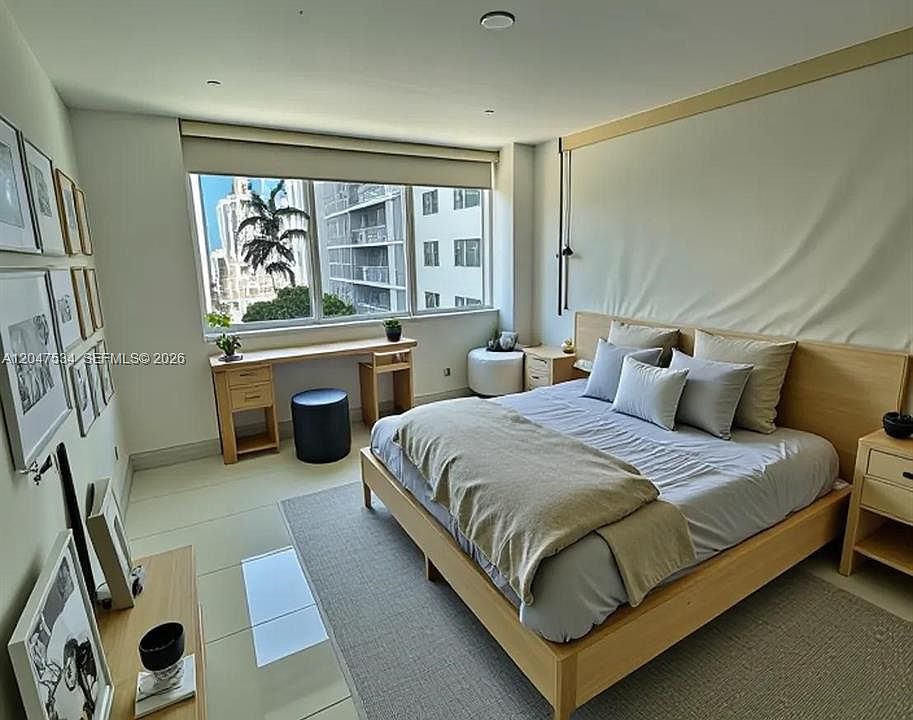 2nd image of 244 Biscayne Blvd APT 1009