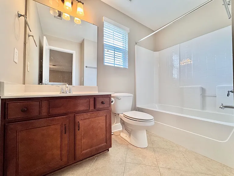 8412 Danbrook Dr — Photo 19