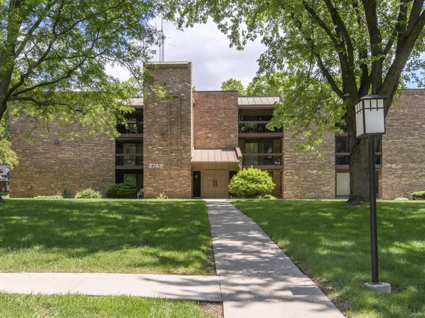 3749 N 88th STREET #102, Milwaukee, WI 53222