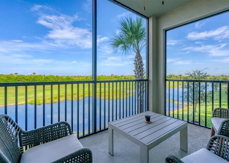 14071 Heritage Landing Blvd #326