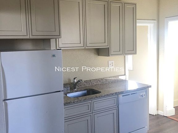 4th image of 4709 Josephine St