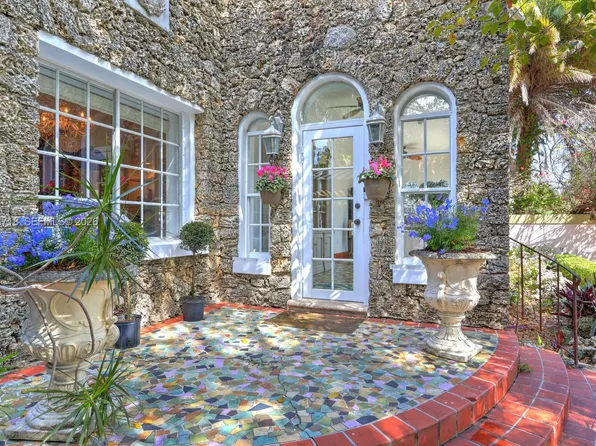 1755 SW 10th St, Miami, FL 33135