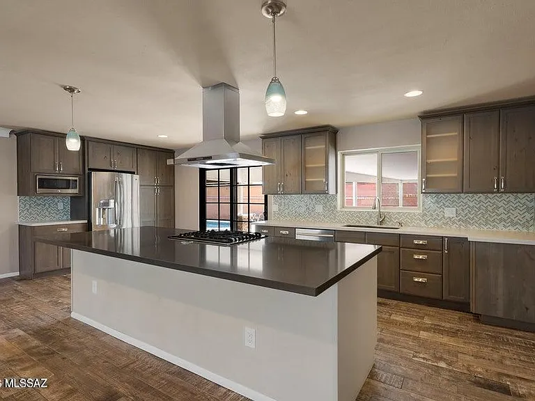 4312 E Bryn Mawr Rd — Photo 4
