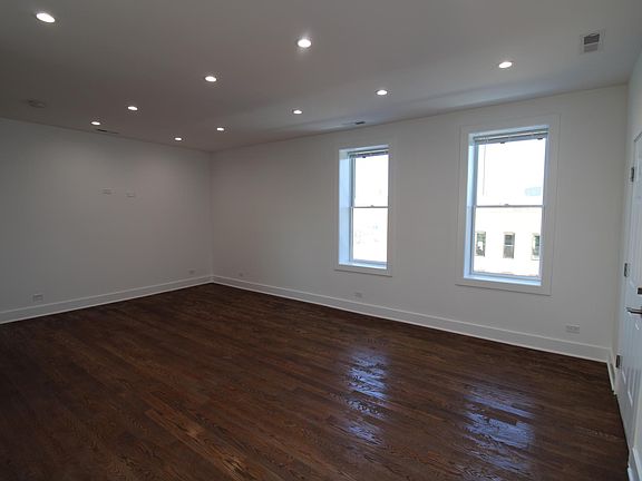 4th image of 1440 N Milwaukee Ave #4