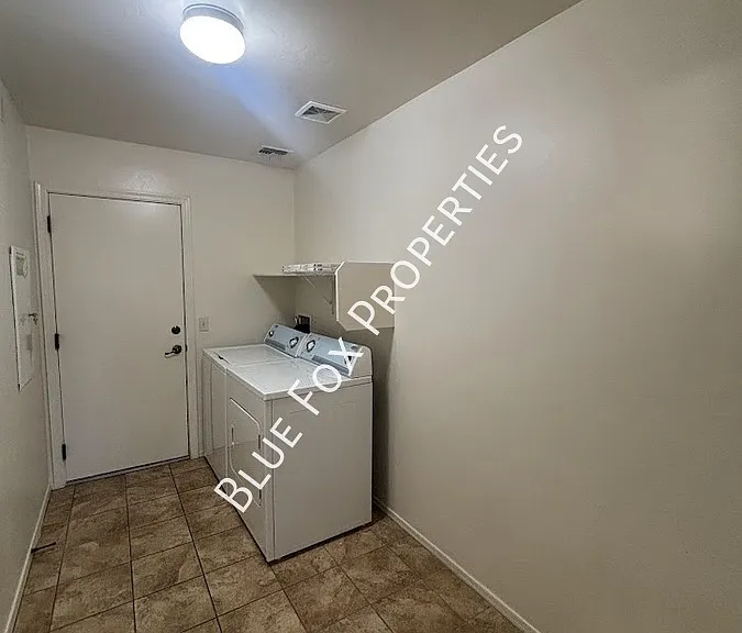 167 W Calle Patio Lindo — Photo 17