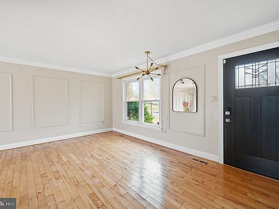 5th image of 10748 Hollaway Dr