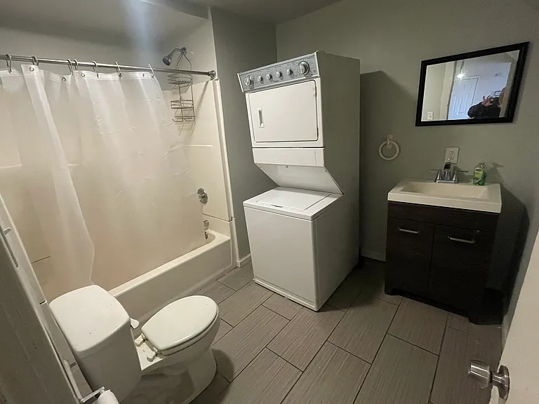 23 E Clinton St #1 — Photo 9