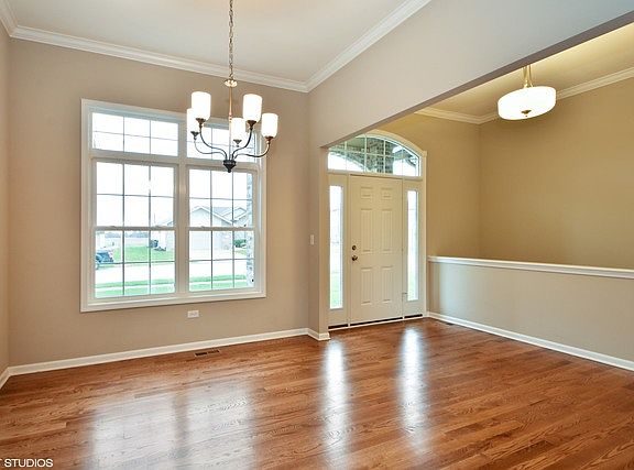2nd image of 1342 Rainbow Cir