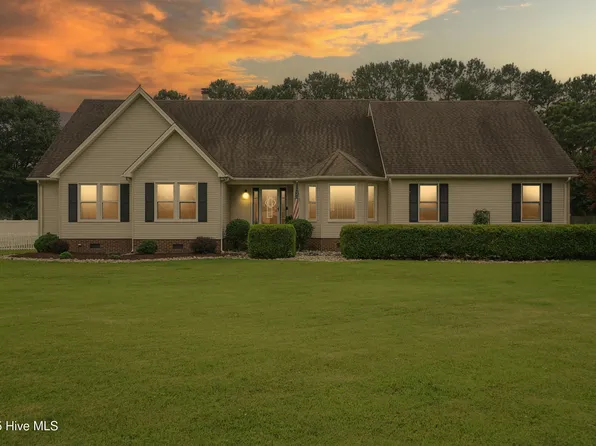 145 N Point Boulevard, Moyock, NC 27958