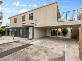 270 11th, Upland, CA