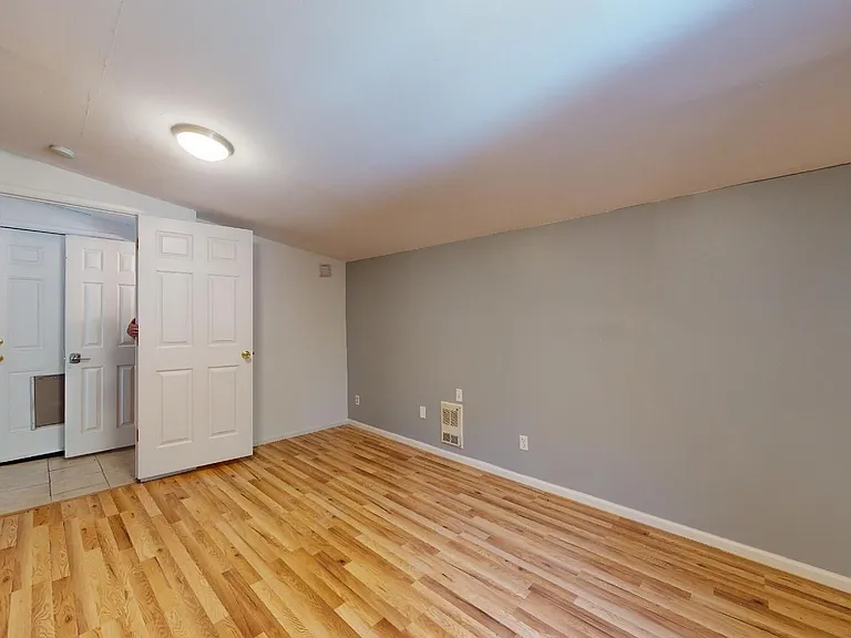 3295 Euclid Ave — Photo 17
