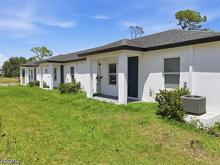 195 Rotonda Blvd W #C — Photo 5