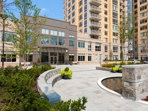 Harrison at Reston Town Center- Brand New Apartments in Res