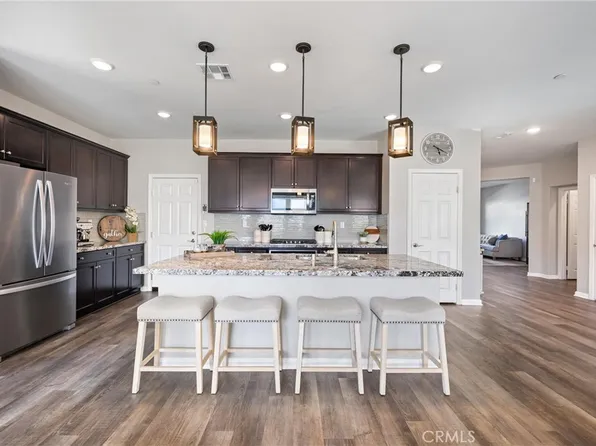24572 Acadia Dr, Corona, CA 92883