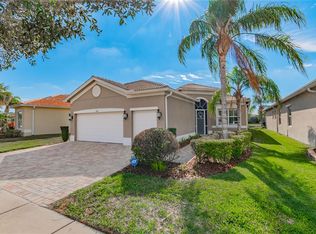 16121 Coquina Bay Ln, Wimauma, FL 33598