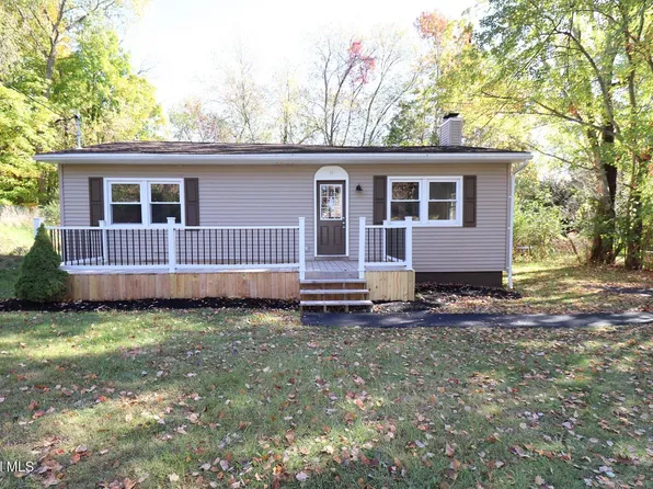 14 Penny Lane, Sand Lake, NY 12018