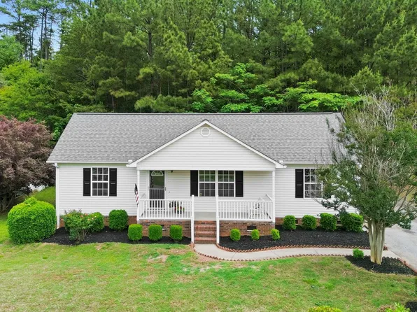 141 Brookwood Creek Dr, Landrum, SC 29356