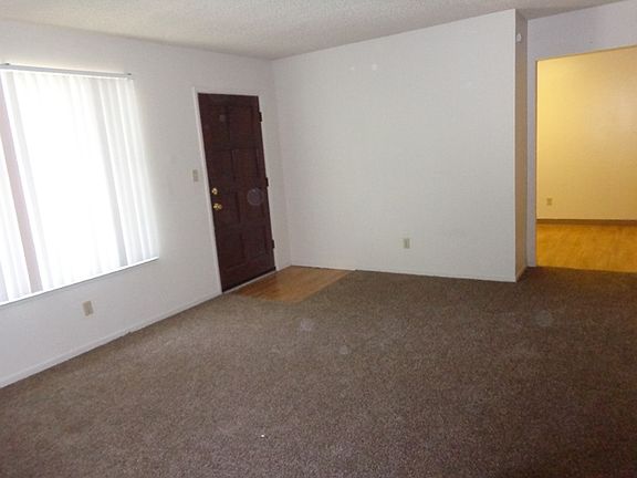 5th image of 310 W Holland Ave #B