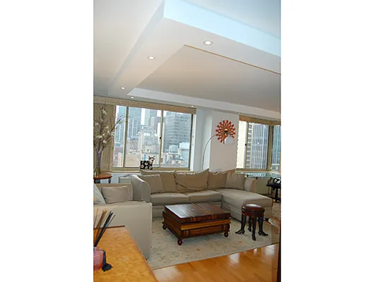 Sold by A & I Broadway | media 18