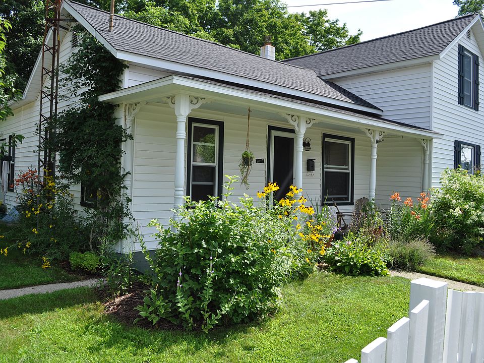 1st image of 4710 Dowling St