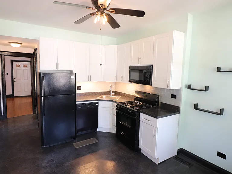 4223 N Elston Ave #1 — Photo 4