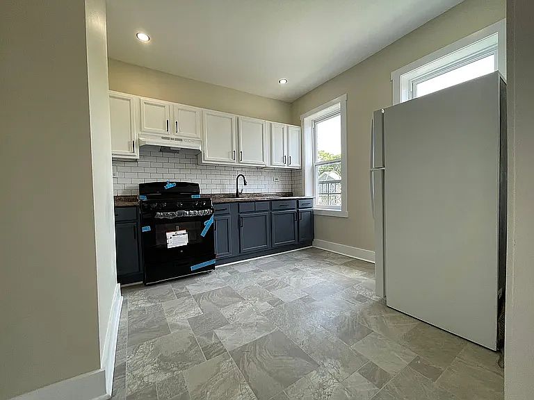 1st image of 3 Warner Ave #G
