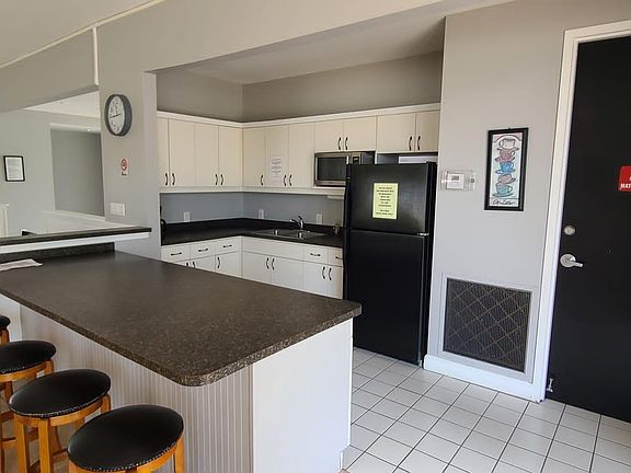 4th image of 3150 W Rolling Hills Cir APT 602